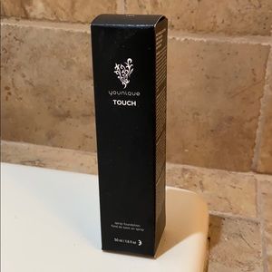Younique Touch Spray Foundation LACE